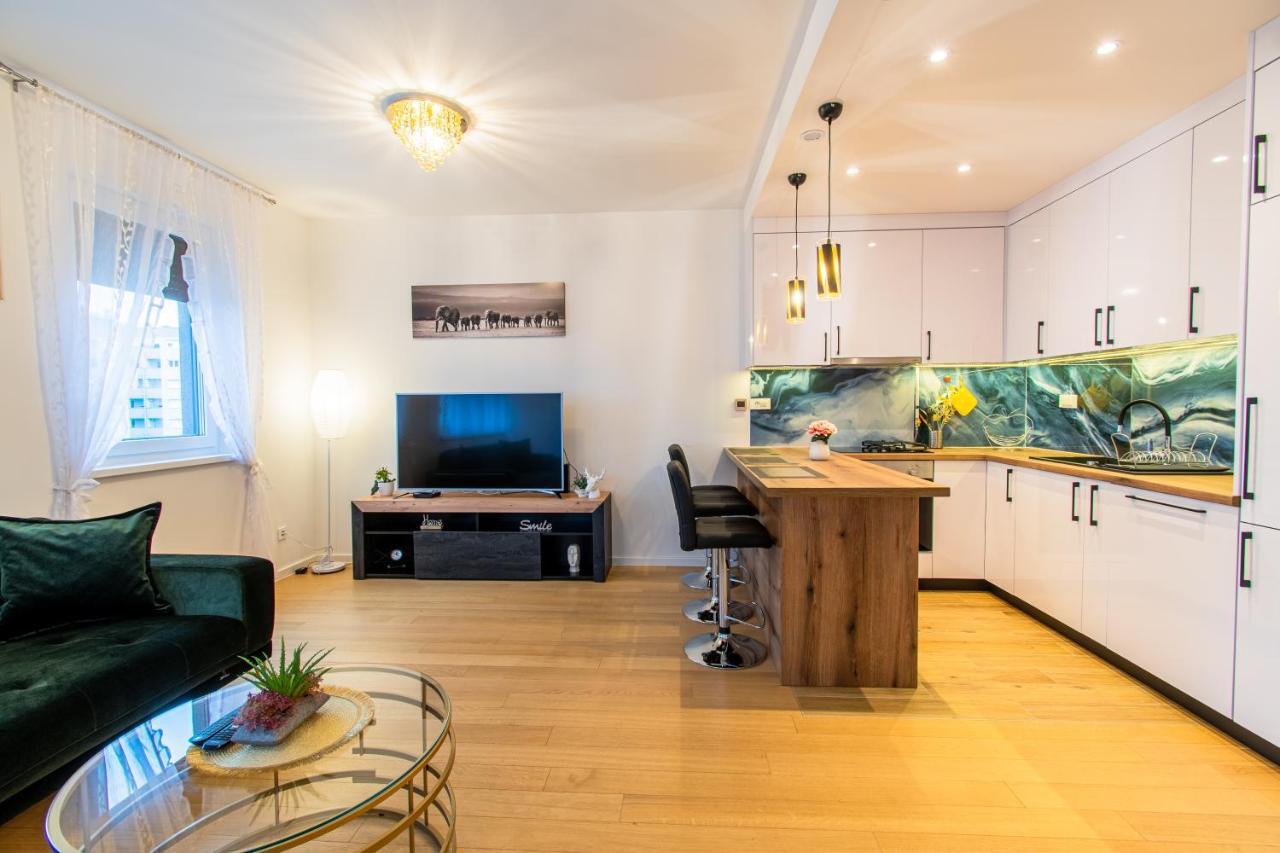 Flexible Selfcheckins 38 - Zagreb - Garage - Loggia - New - Luxury - Apartment ภายนอก รูปภาพ